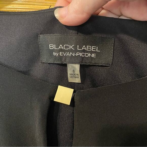 Evan Picone Black Sheath knee length faux wrap dress NWT size 6 - Picture 2 of 12